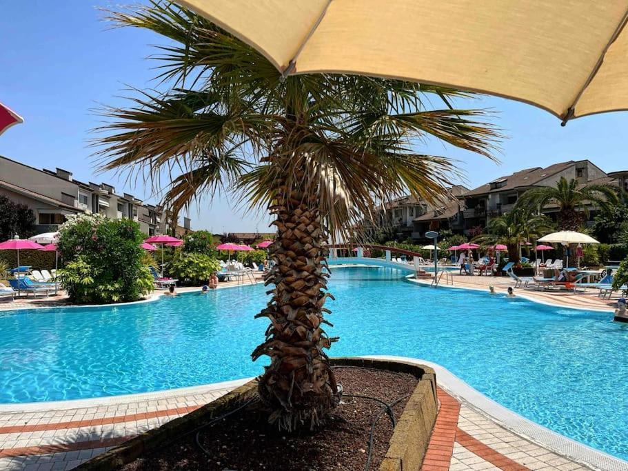 Holiday home And Pools